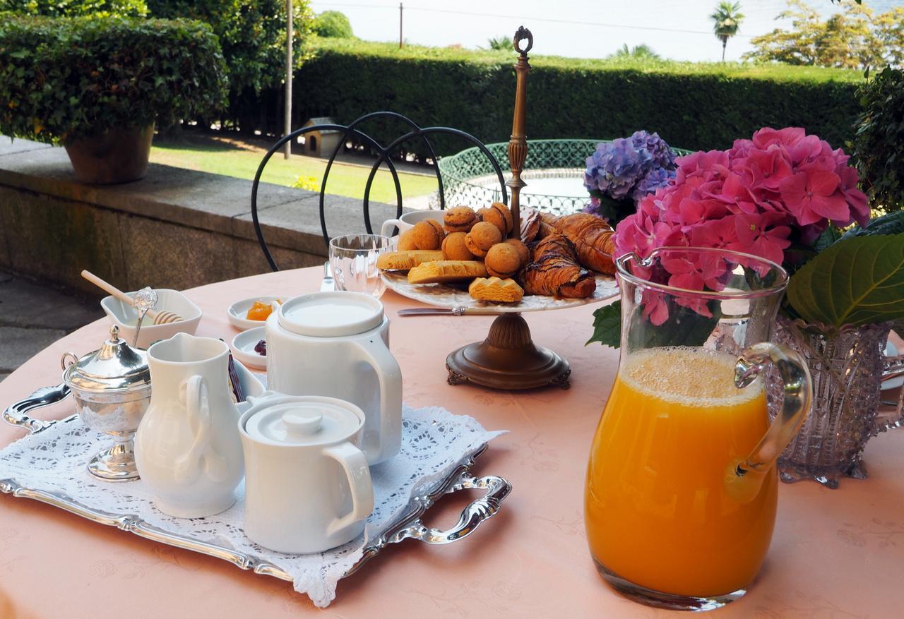 Casa Mondadori Bed and Breakfast Meina Buitenkant foto