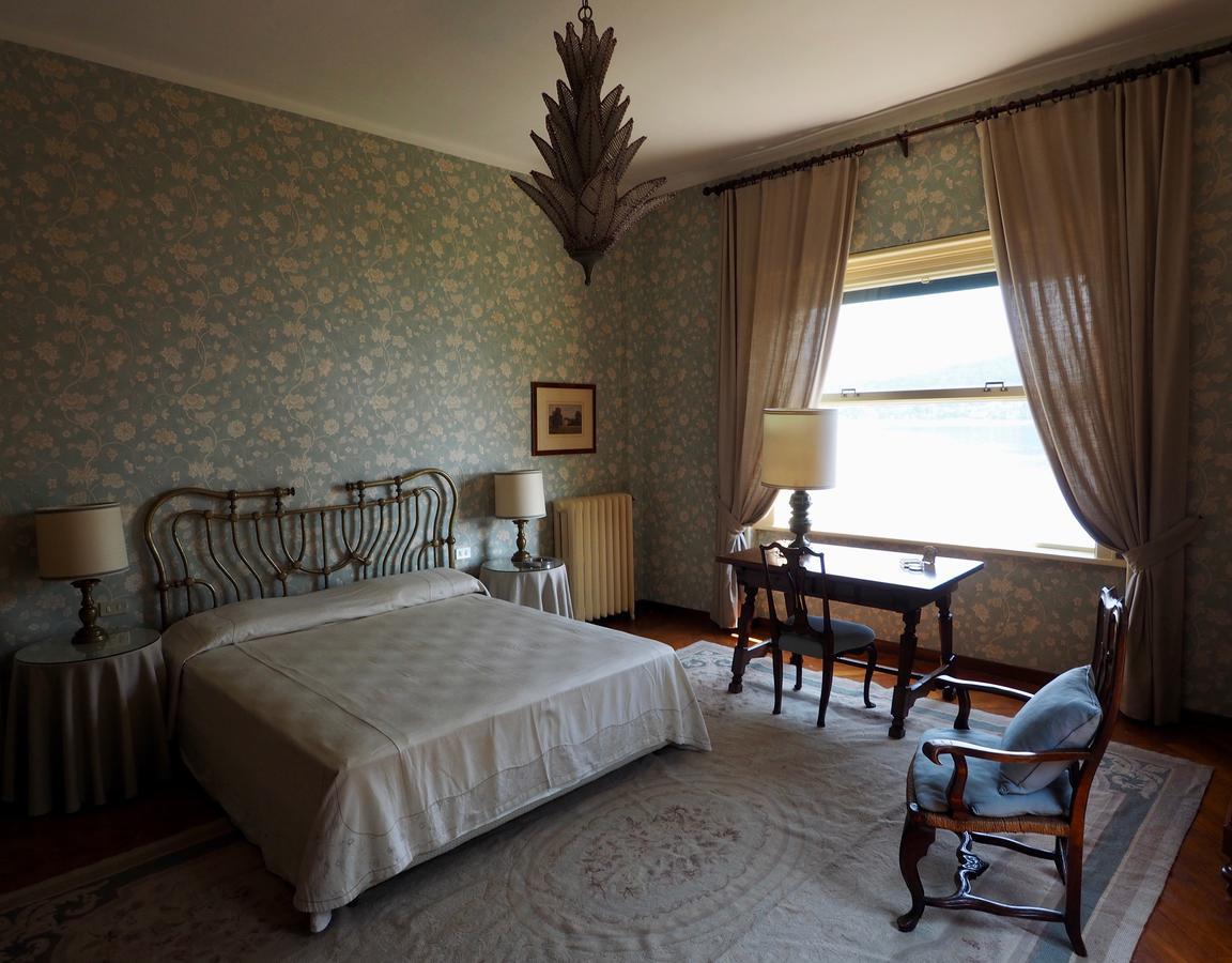 Casa Mondadori Bed and Breakfast Meina Buitenkant foto